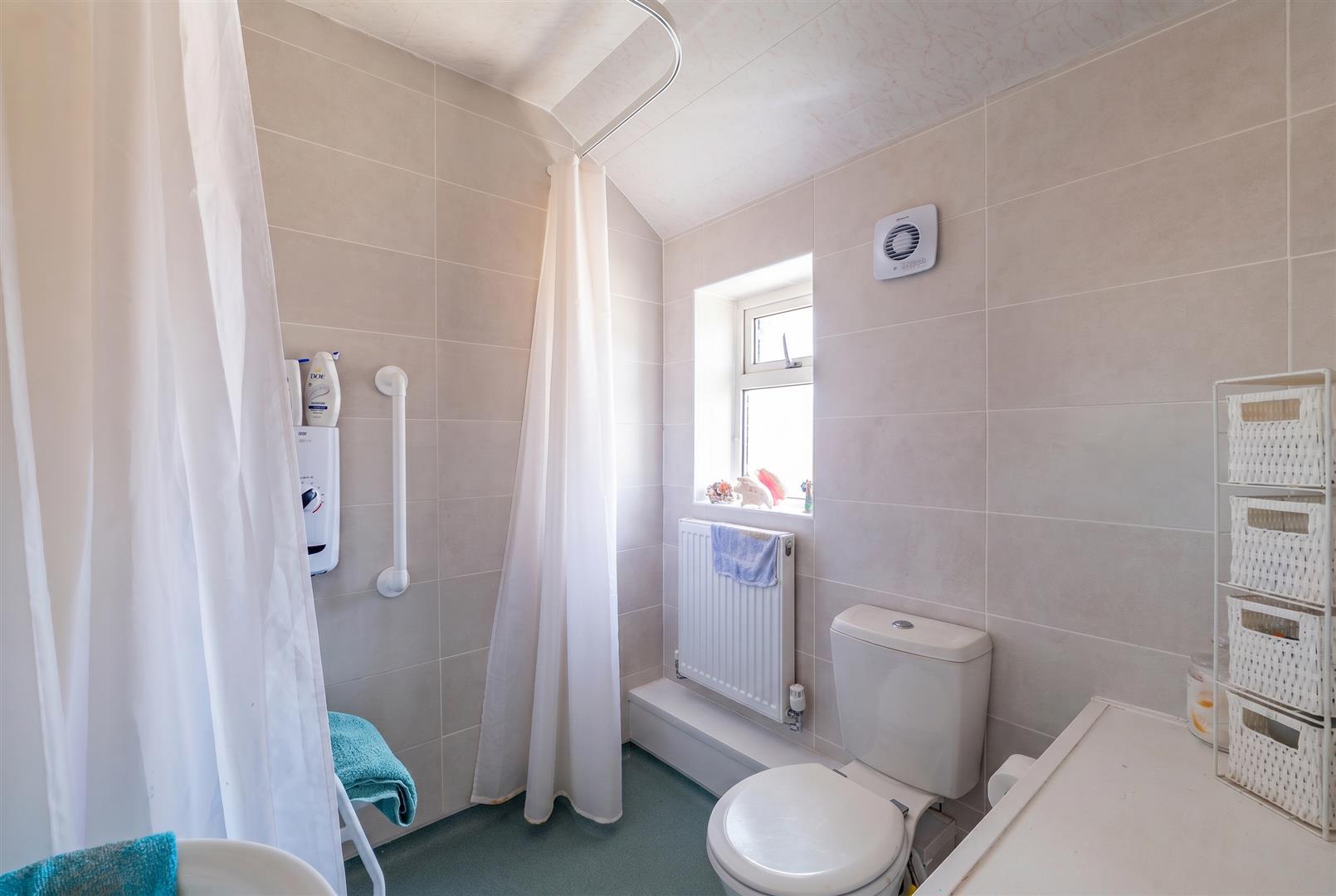 3 bed property in Tennyson Avenue, Chorley